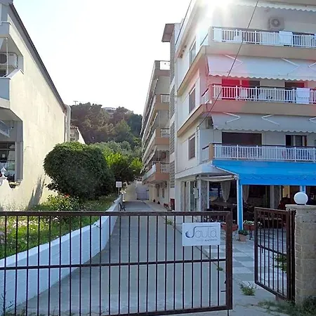 Voula Seaside 3*